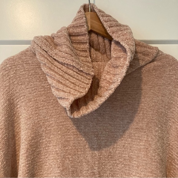 Knit Poncho One Size NWT - Picture 5 of 6